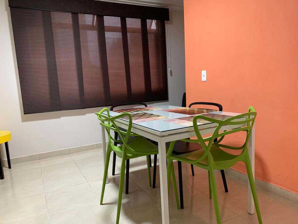 Apartamentos Laureles De La 70 Medellín Eksteriør billede