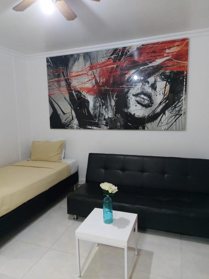 Apartamentos Laureles De La 70 Medellín Eksteriør billede