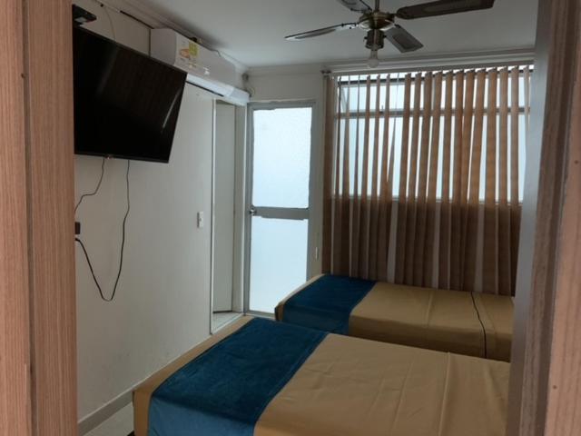 Apartamentos Laureles De La 70 Medellín Eksteriør billede