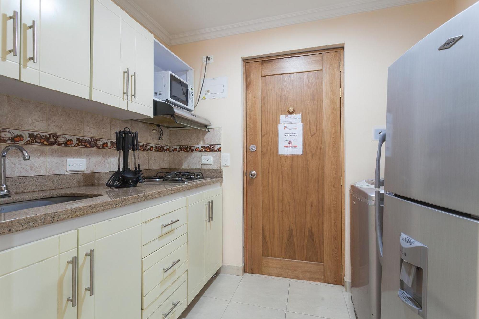 Apartamentos Laureles De La 70 Medellín Eksteriør billede