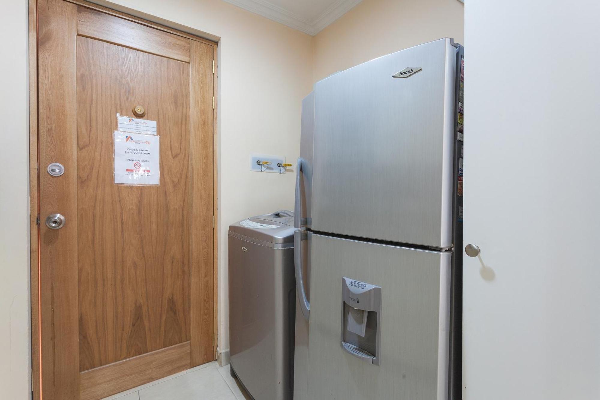 Apartamentos Laureles De La 70 Medellín Eksteriør billede
